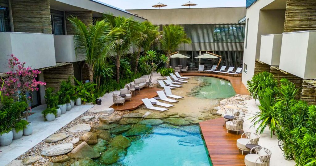 Hotel em Maresias ganha novo espaço para relaxar