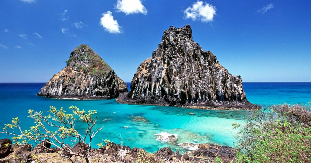 Voos para Fernando de Noronha a partir de R$ 870 ida e volta