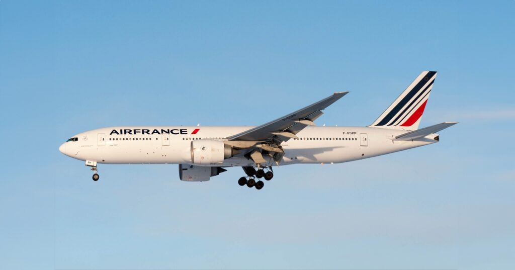 Air France aumenta voos de 3 capitais para Paris no verão