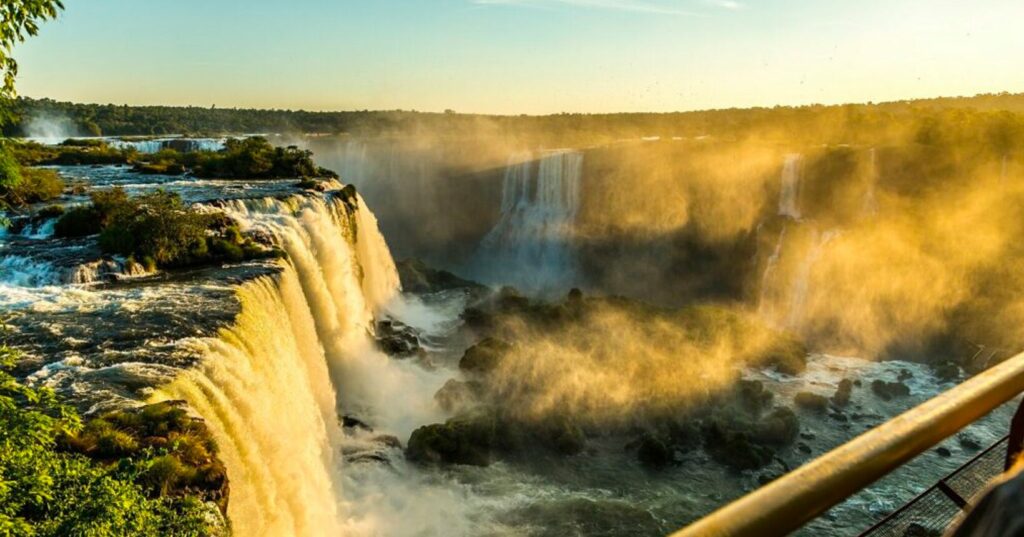 Pacotes Foz do Iguaçu com voo e hotel a partir de R$ 616 por pessoa