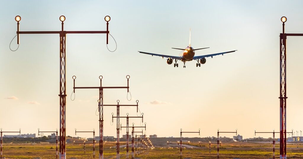 Emirates e Qatar Airways estendem prazos de remarcação