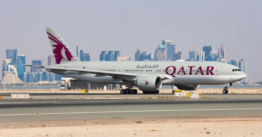 Qatar Airways estende reembolso até abril; veja situação das