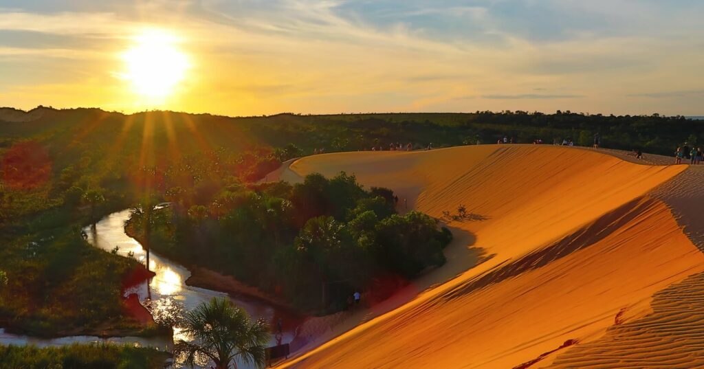 32 lugares para viajar em maio: destinos nacionais e internacionais