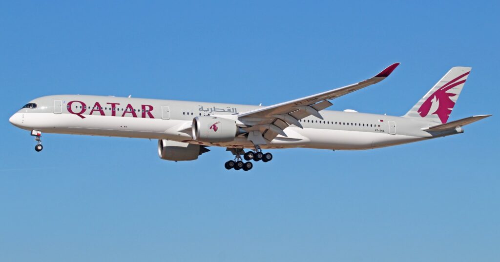 Qatar Airways encerra política especial de alterações por guerra