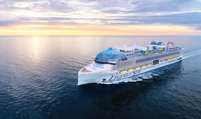 Maior navio de cruzeiro do mundo: conheça o Legend of the Seas