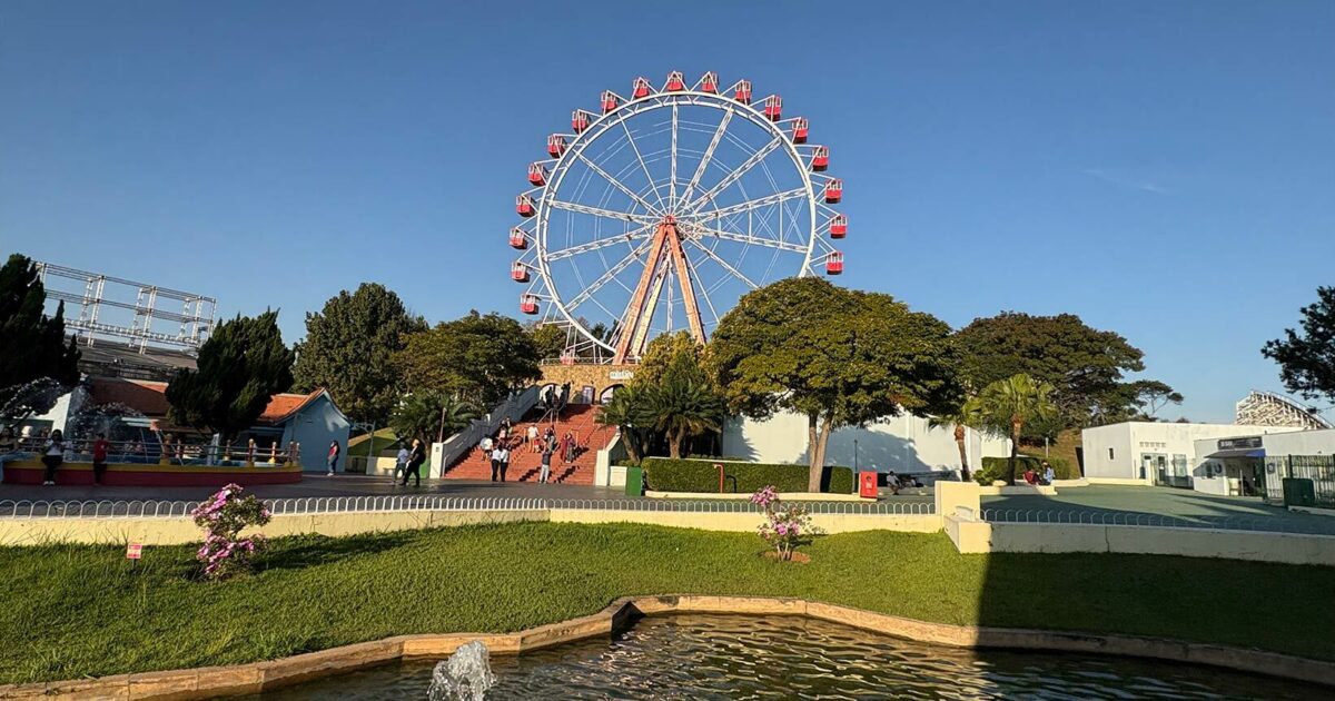Professores têm entrada gratuita no Hopi Hari até 2 de agosto