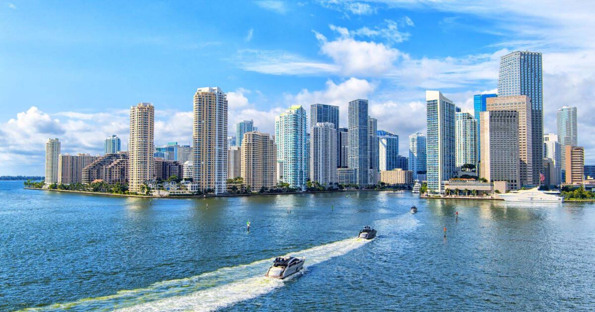 Passagens para Miami em promoção: ida e volta a partir de R$2.694