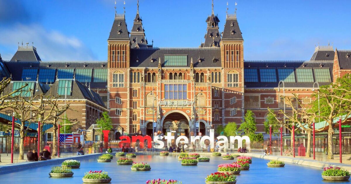 Latam anuncia novas datas para voo direto a Amsterdã